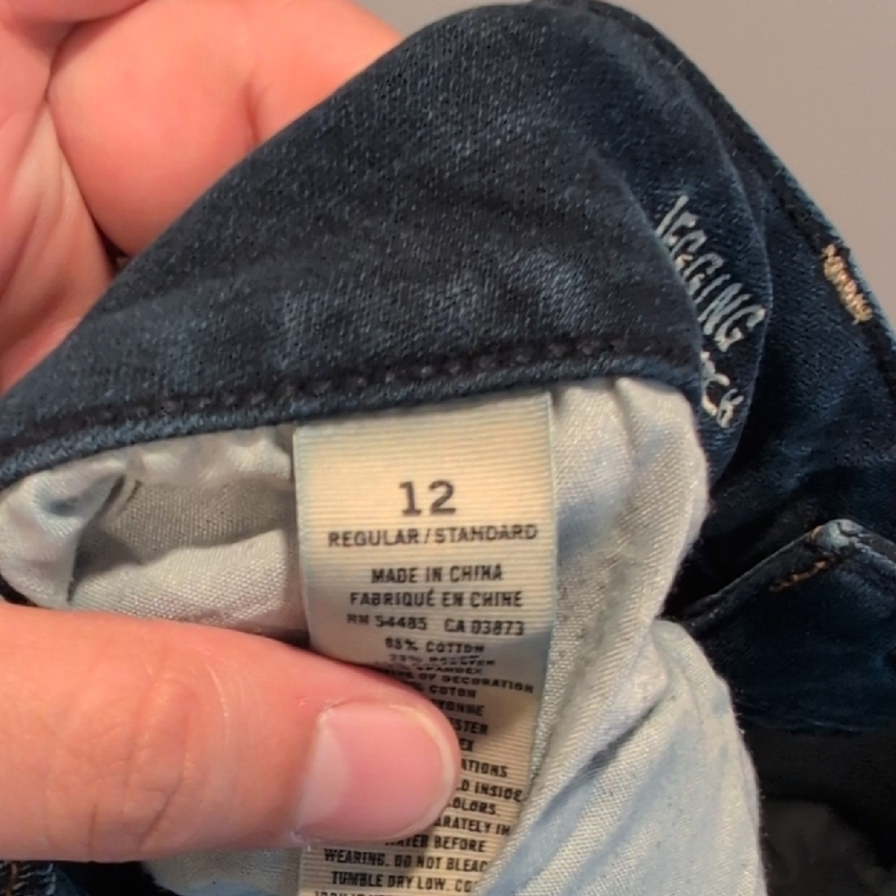 American Eagle Outfitters Women's Skinny Jeans - Dark Blue Wash - Picture 2 of 4